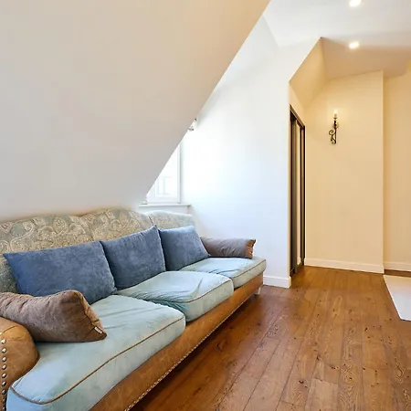 Stabu Seta 3* 리가