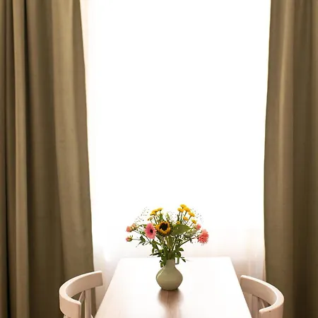 Stabu Seta Aparthotel