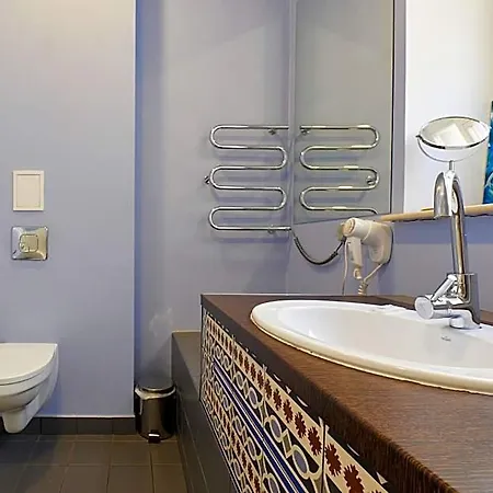 Stabu Seta Aparthotel